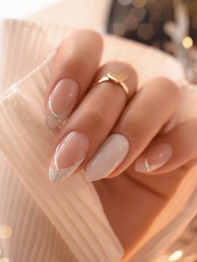 35+Cutest Graduation Nail Ideas For 2024 Graduation Nails Gel Almond, Nails For Ball Gown, Cute Nail Designs For Graduation, Graduation Nail Inspo Short, Graduation Nails Ideas 2024, Graduation Nail Inspo 2024, Nail Art For Graduation, Nail Graduation Ideas, 2024 Graduation Nails Ideas