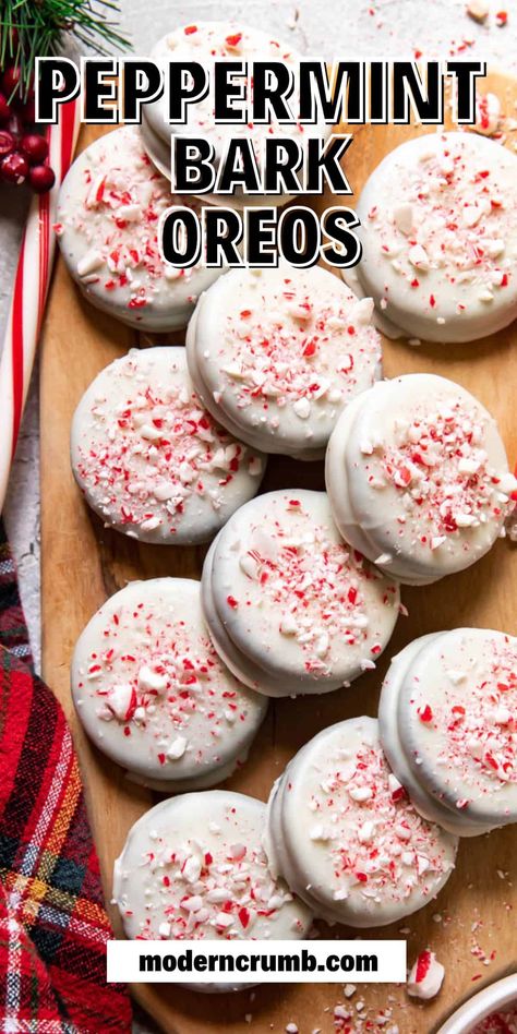 These peppermint bark Oreos are the perfect Christmas treat. Oreo cookies dipped in white chocolate with bits of candy cane pieces on top. This will be a family favorite holiday confection, they are delicious! Dipped Oreos Christmas, Cookies Dipped In White Chocolate, 2024 Cake, Christmas Oreos, Christmas Bark Recipes, Magical Food, Christmas Finger Foods, Peppermint Bark Recipes, Christmas Bark