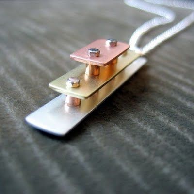 AAW 3D ART: Artist-made Jewelry with "cold connections" Cold Connections Jewelry, Jewelry With Rivets, Jewelry Cold Connections, Rivet Pendant, Riveting Jewelry Ideas, Cold Connection Jewelry, Riveted Jewelry, Rivet Jewelry, Copper Jewellery