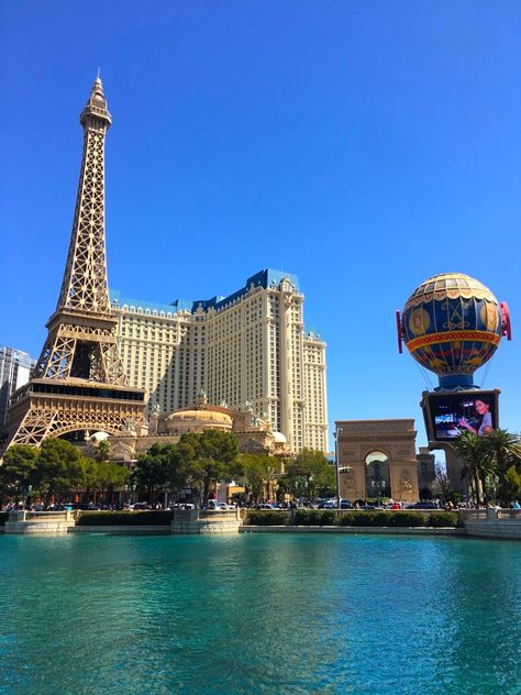 Vegas Outfits, Mirage Hotel, Seven Magic Mountains, Las Vegas Outfit, Las Vegas Boulevard, Paris Las Vegas, Las Vegas Sign, Vegas Sign, Castle Hotel