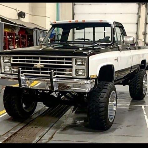 Truck Lift Kits, Jacked Up Truck, Obs Truck, Country Trucks, Chevy Diesel Trucks, Trucks Lifted Diesel, Vintage Pickup Trucks, Classic Ford Trucks, Lifted Chevy Trucks