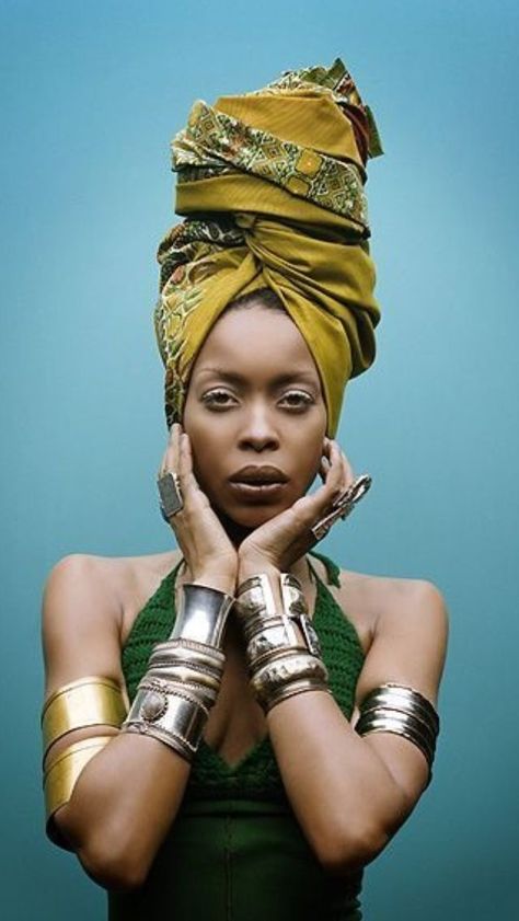 Beautiful Erykah Badu Style, Ethno Style, Afrikaanse Mode, Erykah Badu, African Head Wraps, Estilo Hippie, Hair Icon, African Queen, Hair Wraps