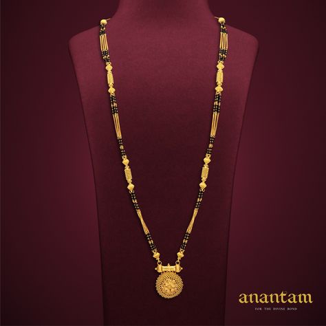 Gold Fashion Necklace Long, New Design Mangalsutra Gold, Maglsutr Design Gold New 2023, Temple Mangalsutra Designs, 8grams Gold Necklace, Magal Sutra Design Gold, Mangalsutra Designs Gold Long, Mangalsutra Chain Designs Gold Long, New Mangalsutra Designs Gold