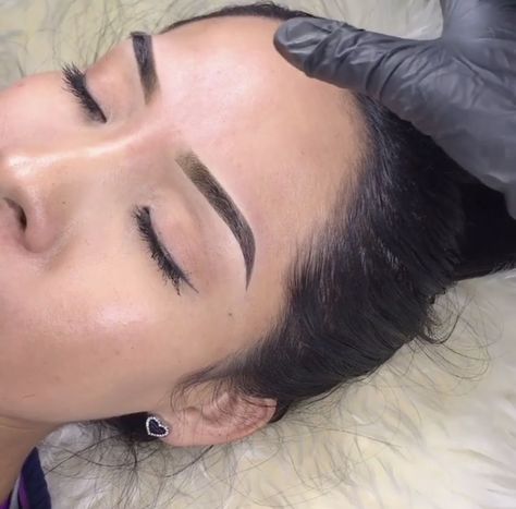 Upward Eyebrows, Microshading Eyebrows, Microbladed Eyebrows, Permanent Brows, Pmu Brows, Microbladed Brows, Mircoblading Eyebrows, Permanente Make-up, Perfect Eyebrow Shape