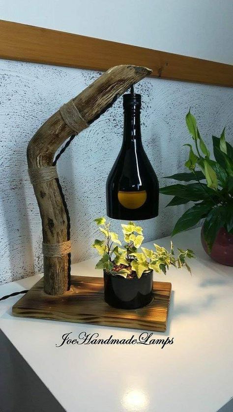 Tre Kunst, House Lamp, نباتات منزلية, Diy Lampe, Diy Holz, Glass Bottle Crafts, Handmade Table, Wine Bottle Crafts, Diy Lamp