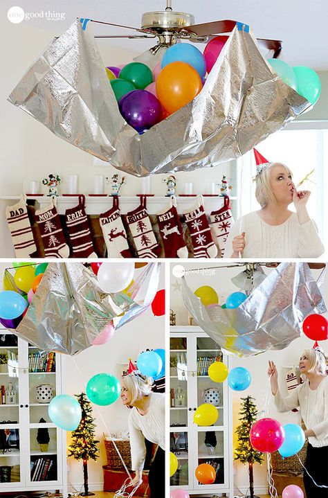 DIY Balloon Ball Drop by One Good Thing by Jillee - perfect for your New Years Eve party! Fun Nye Activities For Kids, Nye Appetizers New Years Eve Kids, Kid Nye Party Ideas, New Years Eve Decorations Ideas Diy, News Years Eve Party Ideas, Nye Kids, Kids Nye, Nye Party Ideas, New Years With Kids