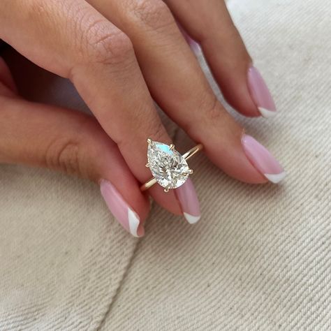 Pear Engagement Ring 5 Prong, Pear Diamond Wedding Ring, 4 Carat Pear Diamond Ring, Pear And Radiant Toi Et Moi, Pear Engagement Ring 3 Carat, Pear Diamond Solitaire Ring, Pear Cut Solitaire Engagement Ring, Almond Shape Ring, Pear Engagement Ring 2 Carat