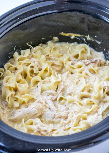 Crockpot Recipes With Cream Cheese, Crock Pot Chicken And Noodles, Crockpot Cheesy Chicken, Chicken And Noodles Recipe, Chicken And Egg Noodles, Crockpot Chicken And Noodles, Chicken And Noodles, Chicken Noodle Casserole, Crock Pot Chicken