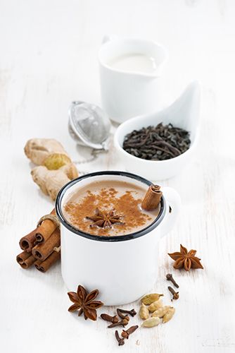 Homemade Masala Chai – An Indian Spiced Tea via @thermokitchen Dirty Chai Latte Recipe, Dirty Chai Latte, Masala Chai Recipe, Chai Tea Latte Recipe, Chai Latte Recipe, Quiche Lorraine Recipe, Tea Latte Recipe, Masala Tea, Chai Recipe