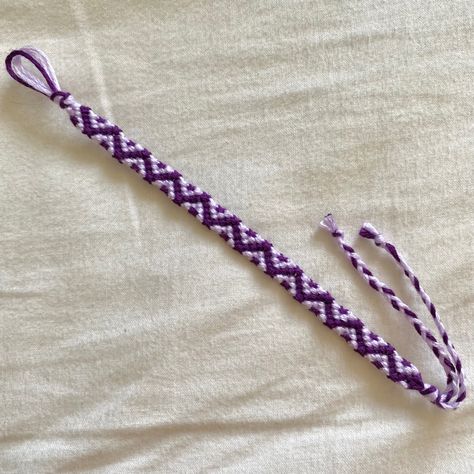 Cheap Purple Casual Friendship Bracelets, Friendship Bracelets Purple, Cute Adjustable Purple Friendship Bracelets, Cute Handmade Purple Friendship Bracelets, Purple Friendship Bracelet, Purple Bohemian Braided Friendship Bracelets, Hand-strung Purple Friendship Bracelets, Brazilian Bracelet, Yarn Bracelets