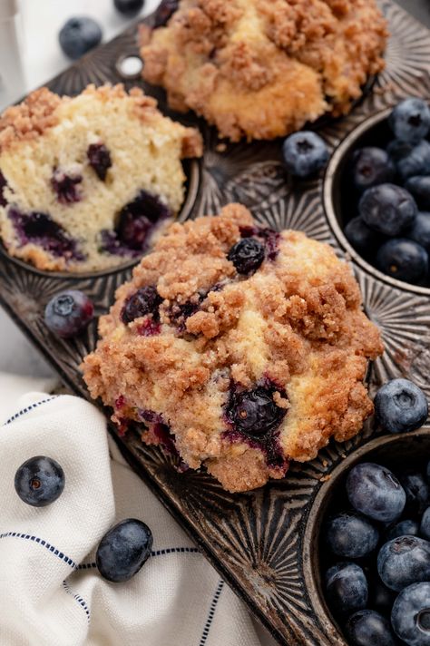 Gluten-Free Blueberry Crumble Muffins Gluten Free Crumble Topping, Gluten Free Blueberry Recipes, Frozen Blueberry Recipes, Gluten Free Blueberry Crisp, Dairy Free Blueberry Muffins, Gluten Free Crumble, Blueberry Crumble Muffins, Blueberry Streusel Muffins, Crumble Muffins