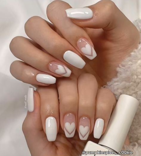 Aesthetic Biab Nails, Cute Nail Inspo Trendy, Two Tone Almond Nails, Two Tone Gel Nails, Super Girly Nails, Nail Inspo White Design, Easy Coffin Nail Designs, Soft Girl Aesthetic Nails, Nails Inspiration 2024