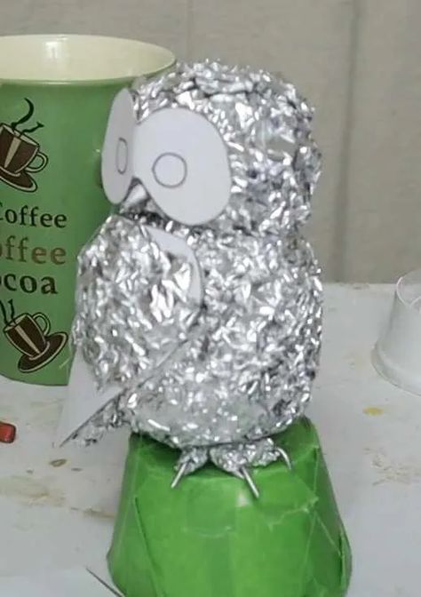 How to Make Paper Mache - The 5 Basic Steps 8 Paper Mache Forms How To Make, Owl Paper Mache, Papier Mache Craft, Paper Mache Without Newspaper, How To Make Paper Mache Animals, Papier Mache Projects, High School Paper Mache, Paper Mache Armature, Paper Mache Ideas For Kids