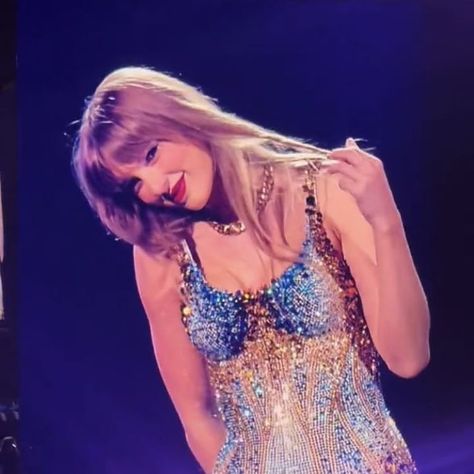 Taylor Swift Fotos, Miss Americana, Taylor Swift Cute, Estilo Taylor Swift, Taylor Swift Funny, Favorite Artist, Taylor Swift Wallpaper, Swift 3, Old Woman