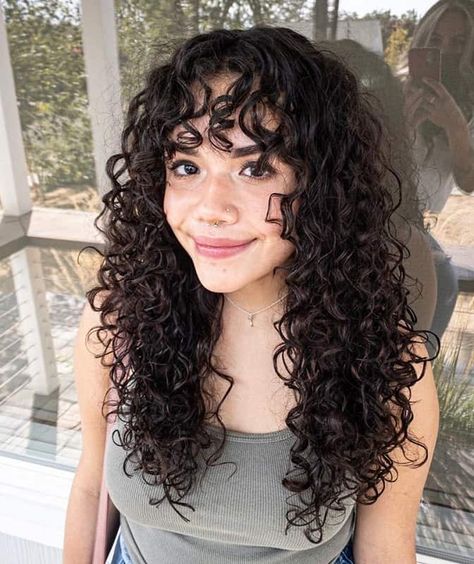 Curly Shag Haircut, Natural Curly Hair Cuts, Layered Curly Hair, Curly Hair Photos, Hairdos For Curly Hair, Haircuts For Curly Hair, Curly Hair Inspiration, Curly Girl Hairstyles, Curly Hair With Bangs