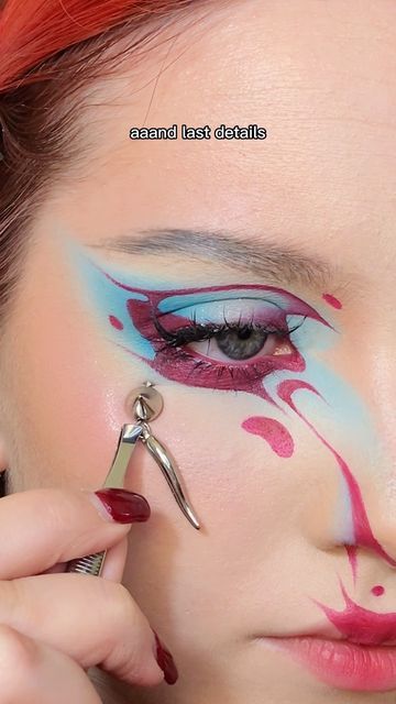 Asymmetrical Makeup Looks, Asymmetrical Eye Makeup, Asymmetrical Makeup, Geometric Makeup, Interesting Makeup Looks, Artistic Makeup Creative, Eyeliner Abstract, Graphic Liner Editorial, Editorial Makeup Looks Avant Garde