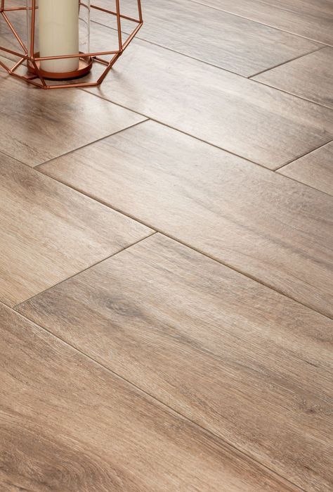 Tiles For Living Room Floor Wood, Wooden Like Floor Tiles, Wood With Tile Flooring, Floor Tiles That Look Like Wood, Spanish Porcelain Tile Floors, Timber Tiles Floor, Light Wood Like Tile Flooring, Floor Tiles Wooden Look, Barque Flooring