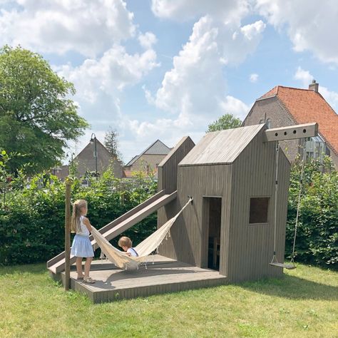 Playhouse Design, Moderne Have, Garden Kids, Backyard Playhouse, Playhouse Outdoor, Backyard Playground, Backyard Play, Kids Playhouse, Backyard Garden Design