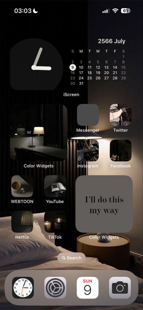 Iphone Theme Minimalist, I Phone Customization Screen, Dark Aesthetic Iphone Home Screen Layout, Iphone Home Screen Layout Men, Iphone Themes Ios 16, Dark Iphone Aesthetic Layout, Minimalist Iphone Setup, Custom Iphone Homescreen Aesthetic, Cool Widgets Iphone