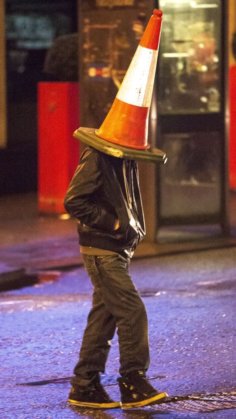 Object Heads, Funny Beach, Traffic Cone, Tv Head, Funny Poses, Drawing Block, Transformers Artwork, Weird Dreams, Grunge Photography