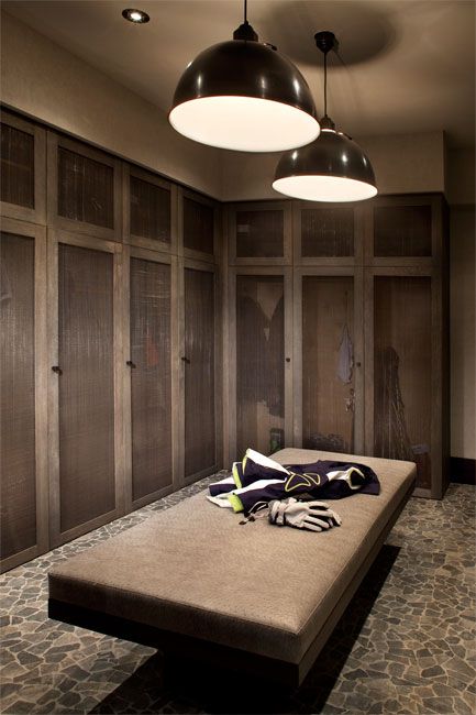 love the sheer door fronts Masculine Mudroom, Hunting Storage Room, Industrial Locker Room, Ski Mudroom, Ski Locker Room, Ski Mud Room, Hunting Closet, Lockers Design, Locker Room Design