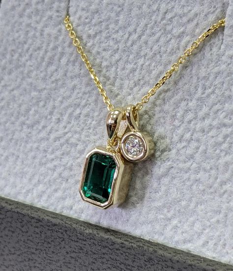 Two Pendant Necklace, Emerald Pendant Set In Gold, 3 Stone Pendant Necklace, Two Stone Pendant Necklace, Emerald Pendent Designs, 2 Stone Pendant Design, Two Stone Pendant Design, Two Stone Pendant, Stone Pendants Gold