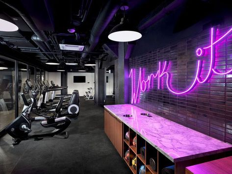 Historic Union Square Hotel Totally Remade Into Sleek Axiom - Curbed SF Fitness Center Design, Boutique Gym, Design Words, Gym Lighting, Dream Gym, Gym Design Interior, Fitness Shirts, Gym Room At Home, Gym Interior