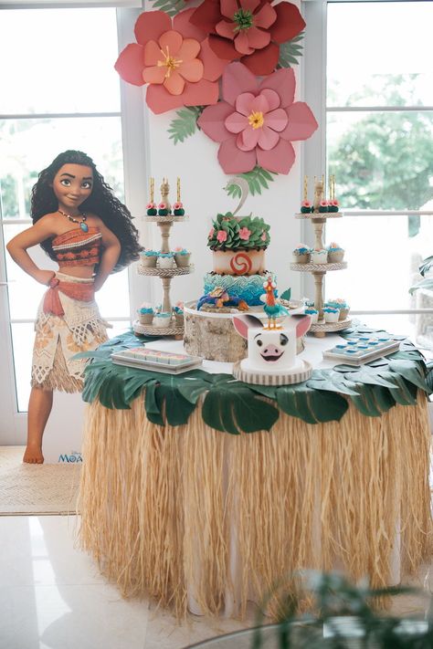 Moana Birthday Party Cake, Moana Themed Birthday Party, Moana Birthday Decorations, Moana Party Decorations, Moana Birthday Party Theme, Moana Theme Birthday, Festa Moana Baby, Moana Themed Party, Moana Theme