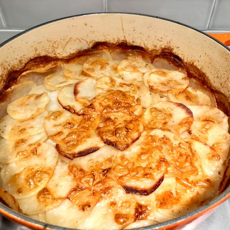 Potatoes Gruyere, Boiling Potatoes, Julia Childs, Potato Gratin, Scalloped Potatoes, Peeling Potatoes, Julia Child, Swiss Cheese, Beef Broth