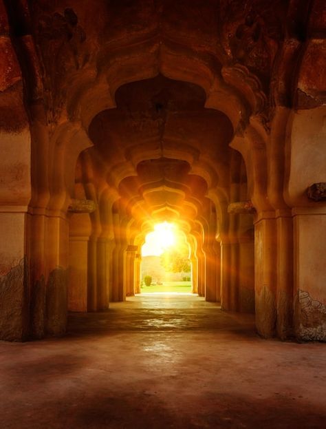 Old ruined arch in ancient palace at sun... | Premium Photo #Freepik #photo #gate #ruins #architecture #building Old Temple Background, Old Palace Aesthetic, Temple Background Design, Temple Background For Editing, Church Background Design, God Backgrounds, Palace Background, Diwali Makeup, India Background