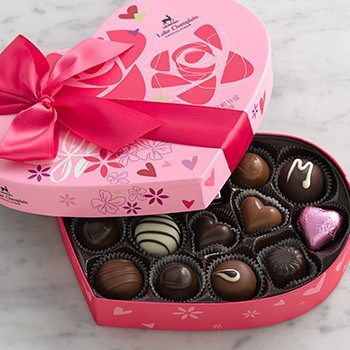 Grand Valentine Chocolate Heart | Faith, Hope, Love, and Luck Survive Despite a Whiskered Accomplice Chocolate San Valentin, Valentine's Day Chocolate, Sundae Bar, Heart Gift Box, Valentines Day Chocolates, Chocolate Day, Valentine Chocolate, Chocolate Hearts, Valentines Food