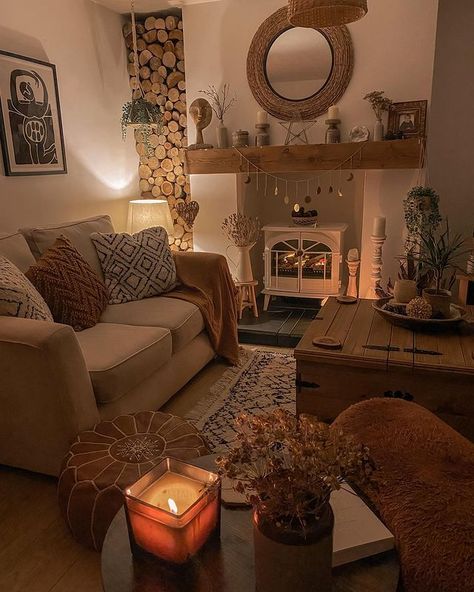 𝕭𝖊𝖙𝖍 on Instagram: "Another wet n windy day ! And a day off! The best combo ! 🤎 ▽▽▽▽▽▽▽ ▽▽▽▽▽▽▽ ▽▽▽▽▽▽▽ ▽▽▽▽▽▽▽ #cosyhome #cosy #cosylivingroom #cosyvibes …" Cosy Houses Interior, Simple Cosy Home, Cosy Apartment Bedroom, Cosy House Interior, Cosy House Ideas, Cosy Cottage Decor, Cosy Cottage Living Room Ideas, Cosy House Decor, Front Room Decorating Ideas Cozy