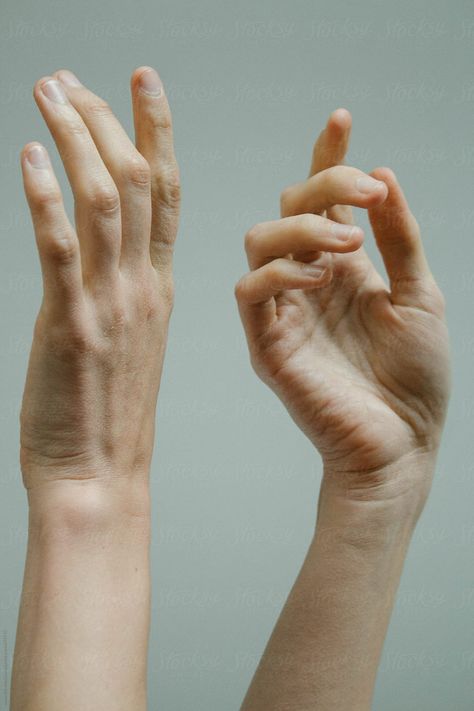 Relaxed Hand References, Hands Reaching Up, Cool Hand Poses, Hands Photo Reference, Right Hand Reference, Hand Photo Reference, Hands Poses Reference, Hand Poses References, Hand Art Reference