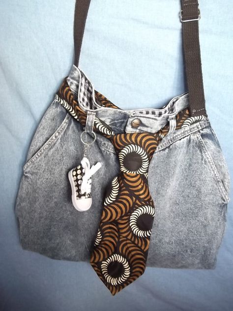 Necktie Bag, Repurposed Jeans, Tas Vintage, Sac En Cuir Diy, Jean Bag, Necktie Crafts, Jean Purses, Repurposed Denim, Blue Jeans Crafts