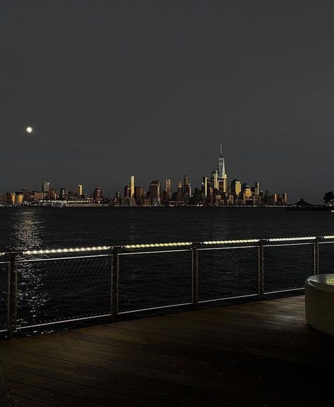 Moon Wallpaper, Nyc Life, City Vibe, Nova York, Dream City, Concrete Jungle, Night City, Night Aesthetic, City Aesthetic