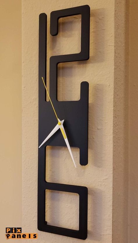 Wall clock designing Hanging Clock On Wall, Cnc Wall Clock Design, Cnc Design For Bedroom Wall, Home Made Clocks Ideas, Cnc Clock Design, Mdf Products Ideas, Cnc Mdf Design, Cnc Design Ideas, Cnc Gift Ideas