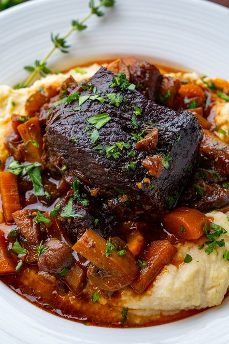 French Style Braised Short Ribs Braised Short Rib Recipes, Short Rib Meal Ideas, Short Ribs Recipe Braised, Short Rib Bourguignon, Beef Short Ribs No Wine, Chianti Braised Short Ribs, Beef Short Ribs Stew, Short Ribs Stew, Short Rib Stew