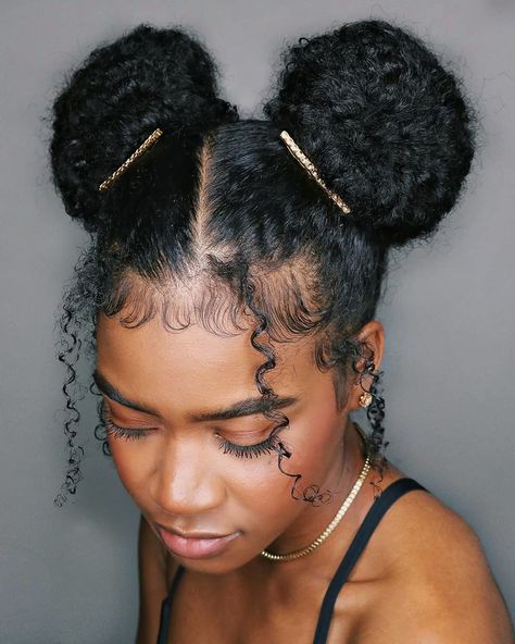 space buns + edges 💥💥💥@jesscreationss •⁣ •⁣ •⁣ #hairgoals #hairdressermagic #salonlife #hairtrends #hairdresser #haireducation… Buns For Natural Hair Black Women, African Inspired Hairstyles For Women, Cute Short Natural Hairstyles 4c, Hairstyle References, Transitioning Hair, 2023 Hairstyles, Natural Updo, Cabello Afro Natural, Black Ponytail