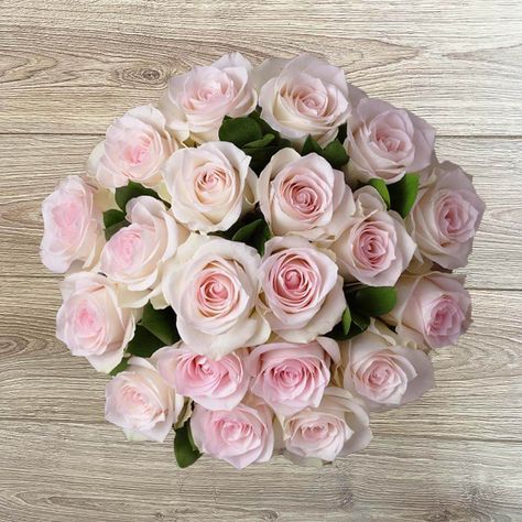 Pink roses bouquet