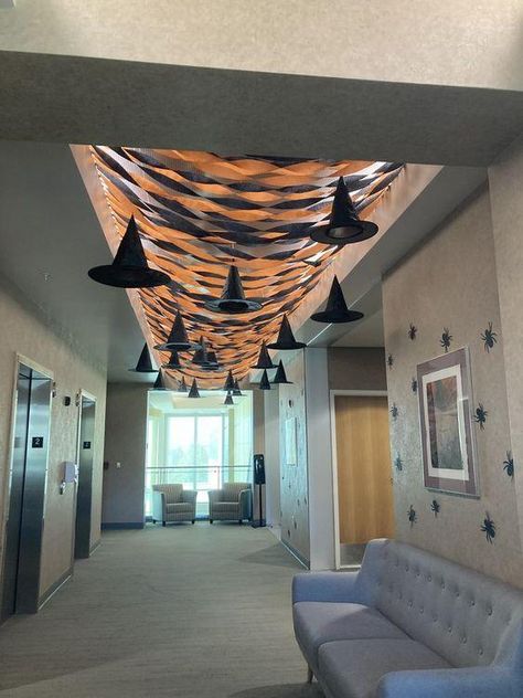 Breakroom Halloween Decor, Halloween Break Room Ideas, Streamer Halloween Decorations, Work Halloween Decorating Contest, Halloween Office Decorations Ideas, Halloween Lobby Decorations, Halloween Streamer Ideas, How To Decorate With Streamers, Work Office Halloween Decorations