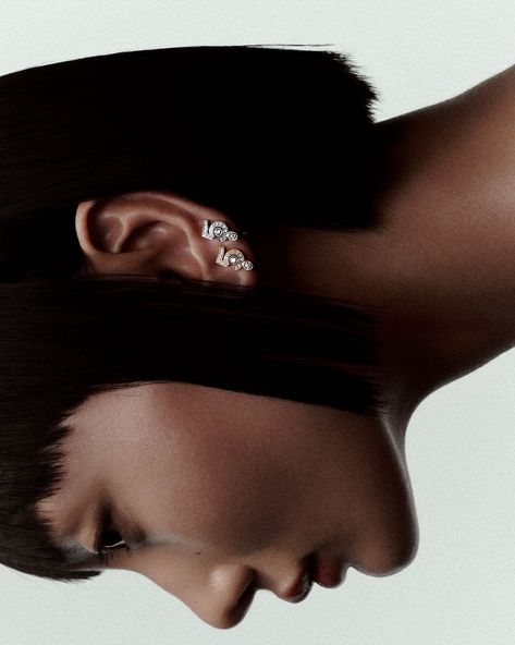 Chanel Fine Jewelry, Costume Jewelery, Fashion Campaign, Jewelry Chanel, Hair Photography, Jewelry Editorial, Editorial Hair, Edgy Hair, Chanel Earrings