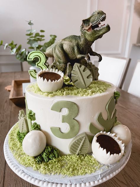 Dino Cake 3rd Birthday, Dino Four Birthday Cake, 3rd Bday Dinosaur Theme, Threerex Birthday Cake, Dinosaur Themed Birthday Party Ideas, Dinosaur Bday Cake, Birthday Party 4 Boy, Dino Bday Cake, Dino Third Birthday