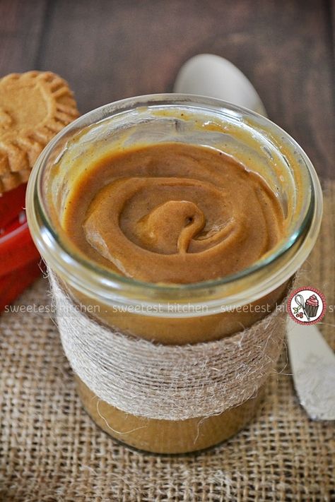 Homemade Biscoff, Spiced Shortbread, Homemade Cookie Butter, Spreadable Butter, Biscoff Recipes, Biscoff Cookie Butter, Biscoff Spread, Biscoff Cookies, Butter Cookies Recipe