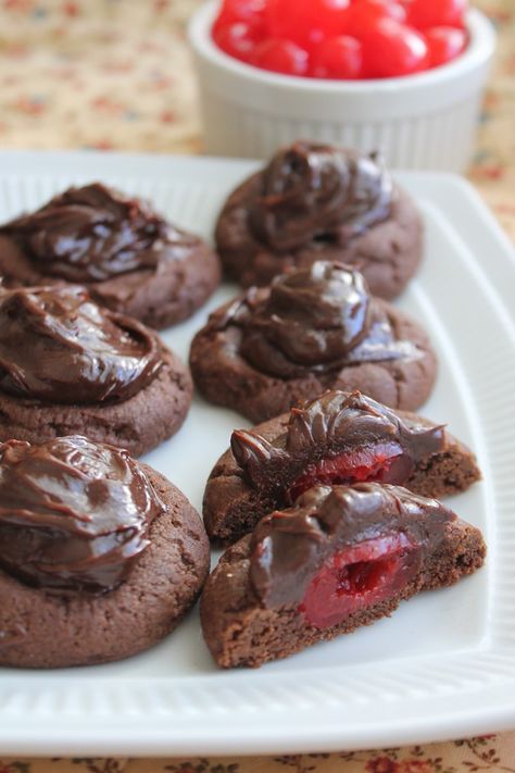 Chocolate-Covered Cherry Cookies – My Recipe Reviews Chocolate Covered Cherries Cookies, Chocolate Cherry Thumbprint Cookies, Chocolate Covered Cherry Cookies, Cherry Thumbprint Cookies, Chocolate Cherry Cookies, Chocolate Covered Cherry, Chocolate Thumbprint Cookies, Raw Cheesecake, Cinnamon Roll Cookies