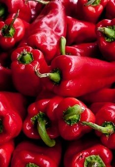 paprika Vegetables Photography, Chilli Peppers, Hot Peppers, Chilli Pepper, Health Nutrition, Chili Peppers, Stuffed Sweet Peppers, Fruit And Veg, Chili Pepper