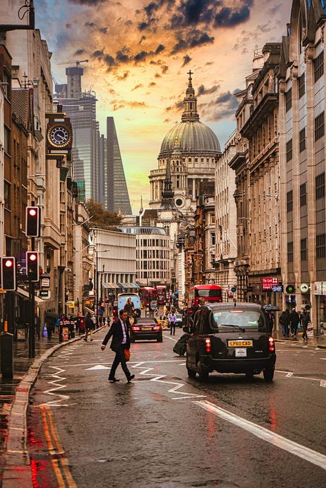 London Architecture Photography, England Street, London City Photography, London City View, City Life Aesthetic, London Street Photography, City Streets Photography, England Aesthetic, London Instagram