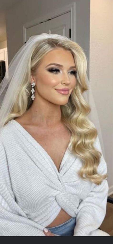 Wedding Down Do For Medium Hair, Retro Waves Wedding Hair, Hollywood Bride Hair, Wedding Hair For Mermaid Dress, Wedding Hair Down To The Side, Long Blonde Wedding Hair With Veil, Wedding Hair To The Side Down, Wedding Side Part Hairstyles, Hollywood Waves For Wedding