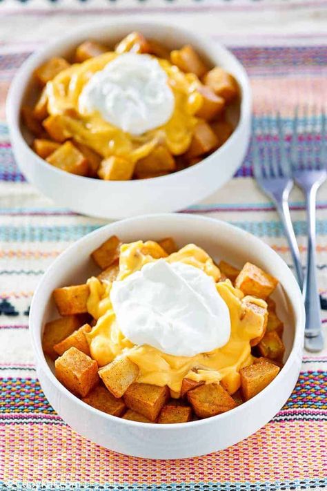 Taco Bell Cheesy Fiesta Potatoes, Taco Bell Fiesta Potatoes, Cheesy Fiesta Potatoes, Taco Bell Potatoes, Fiesta Potatoes, Mexican Potatoes, Taco Bell Recipes, Potato Tacos, Creamed Onions