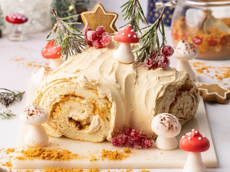 Meringue Mushrooms, Chocolate Yule Log, Caramelized White Chocolate, Coffee And Walnut Cake, Yule Log Cake, Xmas Desserts, Log Cake, White Chocolate Ganache, Cake Mixture