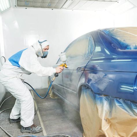 11 Great Tips for DIY Car Body Repair — The Family Handyman Auto Painting, Auto Body Work, Windshield Repair, Paint Repair, Damaged Cars, Auto Body Shop, Collision Repair, Auto Body Repair, Car Restoration